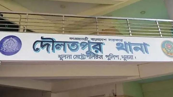 খুলনায় প্রকাশ্যে শ্রমিককে গুলি করে হত্যা