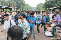 সাভারে সড়কে যানবাহনের লাইন থাকলেও থেমে নেই