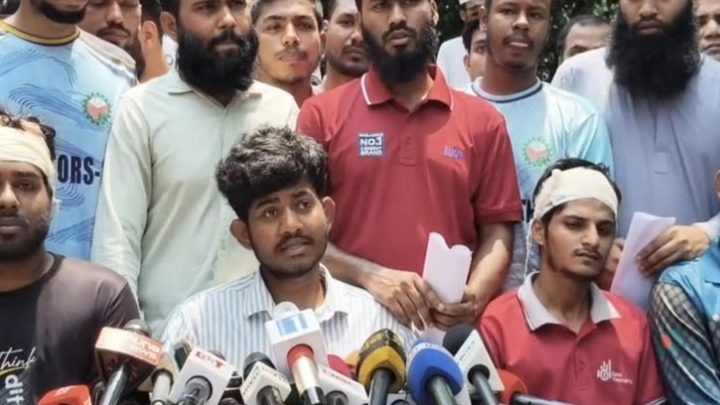 ভিসির প্রজ্ঞাপন বাতিল না হলে কঠোর আন্দোলনের হুঁশিয়ারি ডুয়েট শিক্ষার্থীদের