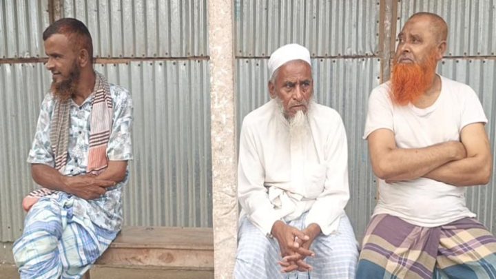 ‘কোদাল দিয়া মাটি কাইটা খাল খনন উদ্বোধন করছিলেন জিয়াউর রহমান’