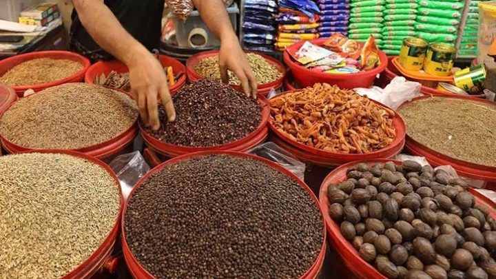 কুষ্টিয়ার মসলার বাজারে ক্রেতার নাভিশ্বাস