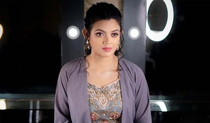 Nabila-2605251007