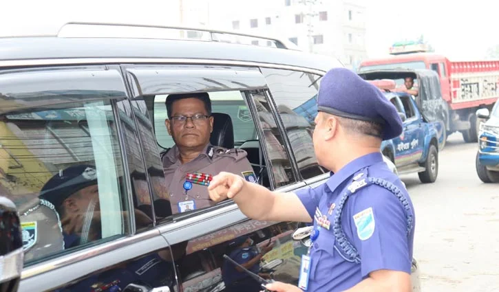 Police-2605230713