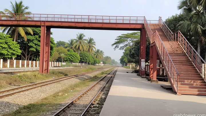 কালীগঞ্জে ট্রেনের ধাক্কায় নিহত ১