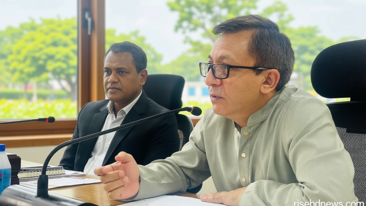 কোরবানির চামড়া সঠিকভাবে সংরক্ষণ করতে হবে: বাণিজ্যমন্ত্রী