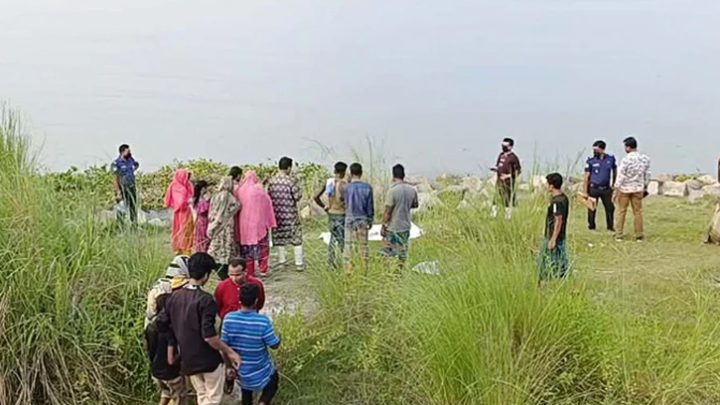 পদ্মার পাড়ে ব্যাগে মিলল খণ্ডিত হাত-পা