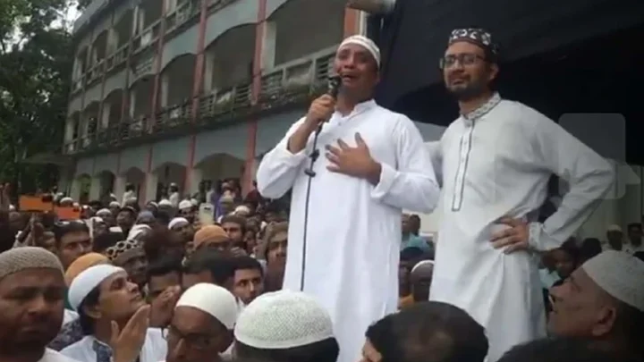 প্যারোলে মুক্তি পেয়ে বাবার জানাজায় সাবেক এমপি সুজন