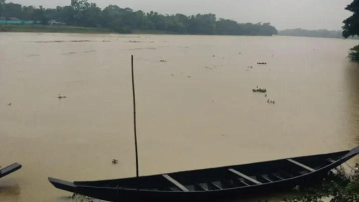বৃষ্টি থামছে না মেঘালয়ে, সিলেটে আকস্মিক বন্যার শঙ্কা