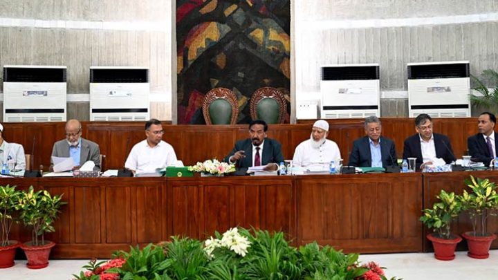 আইন ও স্বরাষ্ট্রমন্ত্রীকে প্রধানমন্ত্রীর ধন্যবাদ