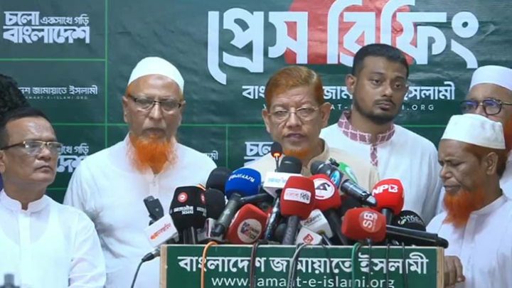 স্বরাষ্ট্রমন্ত্রীর বক্তব্য ভারতীয় মন্ত্রীদের বক্তব্যের মতোই শোনাচ্ছে: আযাদ