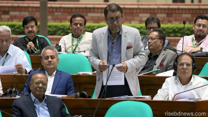 এক লাখ স্বাস্থ্যকর্মী নিয়োগ দেবে সরকার: স্বাস্থ্যমন্ত্রী