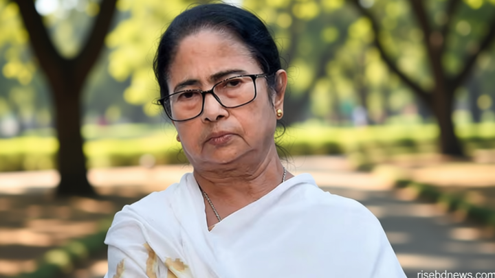 হাদি হত্যা নিয়ে মন্তব্যের জেরে মমতার বিরুদ্ধে রাষ্ট্রদ্রোহের অভিযোগ