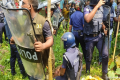 লালমনিরহাটে জনতা-পুলিশ সংঘর্ষ, ডিসি-এসপির গাড়ি ভাঙচুর, ওসি প্রত্যাহার