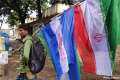 বিশ্বকাপের রঙিন বাজারে পতাকা বিক্রেতা উসমান