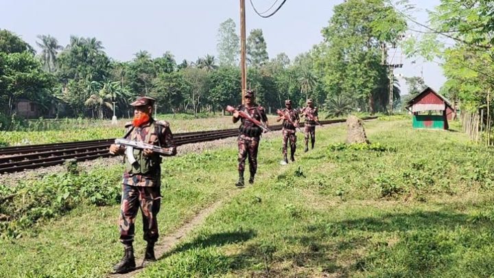 সীমান্তে ৮ পুশইন চেষ্টা প্রতিহত করেছে বিজিবি