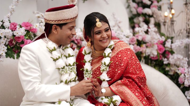 ঢাবির শিক্ষককে বিয়ে করলেন দীপ্তি চৌধুরী