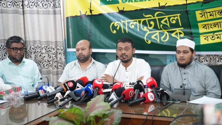 সীমান্তবর্তী মানুষদের মিলিটারি ট্রেনিং দিতে হবে: নাসীরুদ্দীন পাটওয়ারী