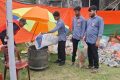 টাঙ্গাইলে প্লাস্টিক জমা দিয়ে মিলেছে খাদ্যপণ্য