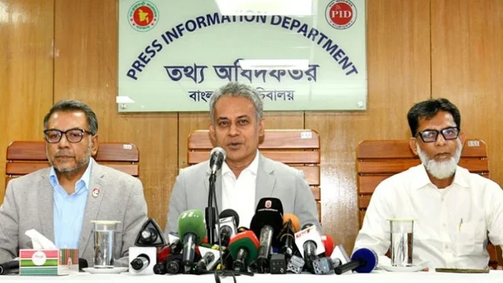 পদ্মা রেল সেতুর পিলারের নিচে মাটি অপসারণ কার্যক্রম বন্ধ, বৃক্ষরোপণের উদ্যোগ