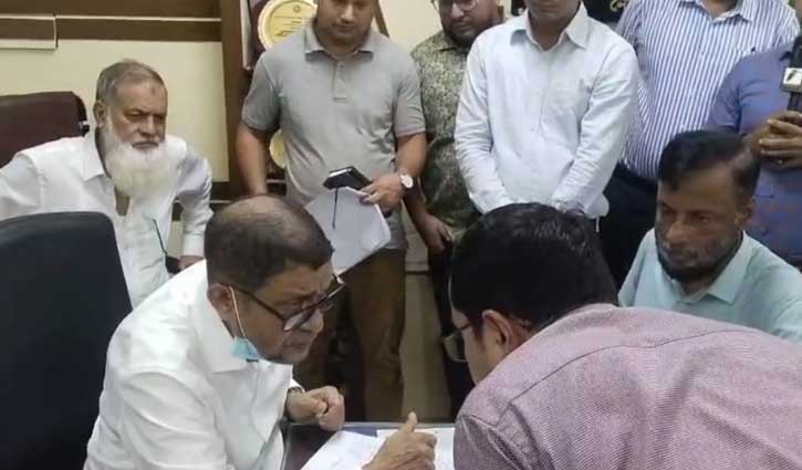Shakayat-Health-minister-2606161137