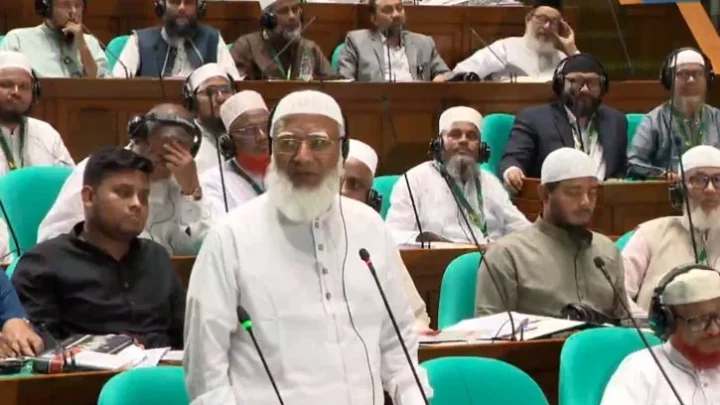 মন্ত্রীদের অনুপস্থিতিতে দুর্বল হয় সংসদীয় জবাবদিহি: বিরোধীদলীয় নেতা