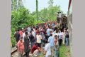 তিন ঘণ্টা পর চট্টগ্রাম রুটে ট্রেন চলাচল স্বাভাবিক