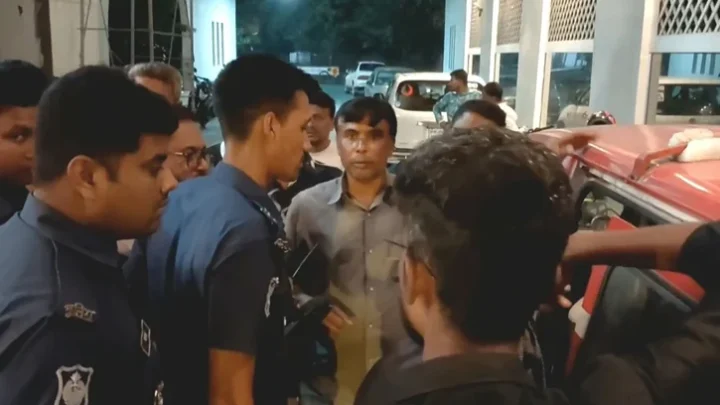 যশোরে আদ-দ্বীন হাসপাতালে রোগীর মৃত্যু ঘিরে বিক্ষোভ
