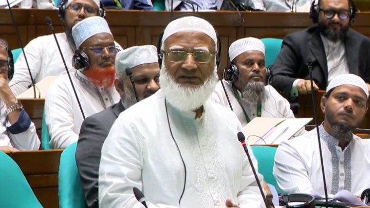 ইসলামী ব্যাংক ক্ষতিগ্রস্ত হলে অর্থনীতি মাটির সঙ্গে মিশে যাবে: বিরোধীদলীয় নেতা