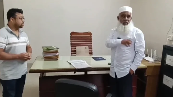 হঠাৎ সরকারি দপ্তরে এমপি, ছুটি ছাড়াই অনুপিস্থিত বেশিরভাগ কর্মকর্তা-কর্মচারী
