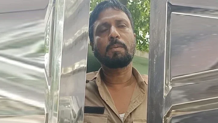 বরখাস্তকৃত নৈশপ্রহরীর কাছ থেকে ৪৭ লাখ টাকা আদায়ে বন বিভাগের মামলা