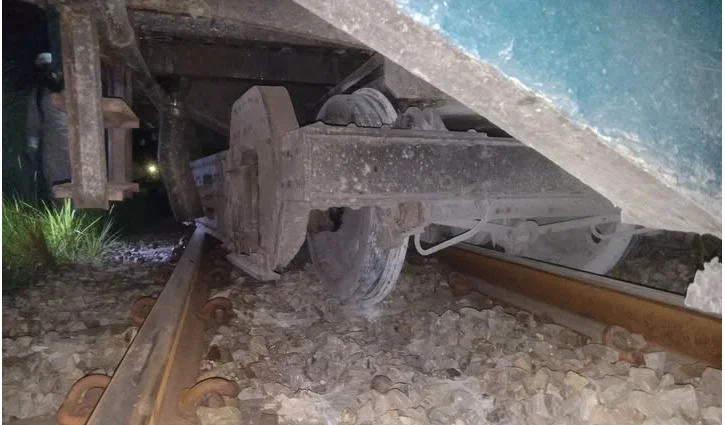 rail-2462026-2606241559