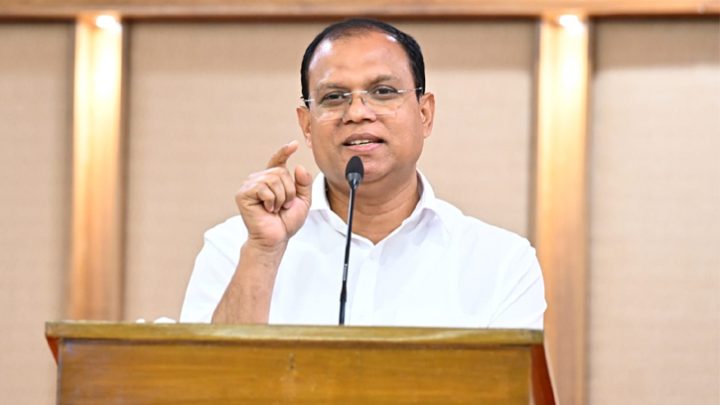 ভিউ প্রতিযোগিতার নামে অপসাংবাদিকতা বন্ধের আহ্বান রুমনের