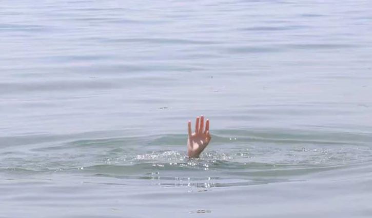sinking-2606251345