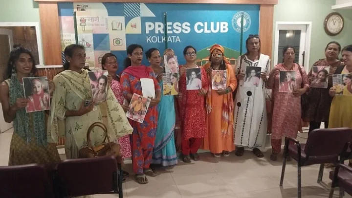 বাংলাদেশি হিজড়াদের অত্যাচারে অতিষ্ঠ কলকাতার হিজড়ারা!