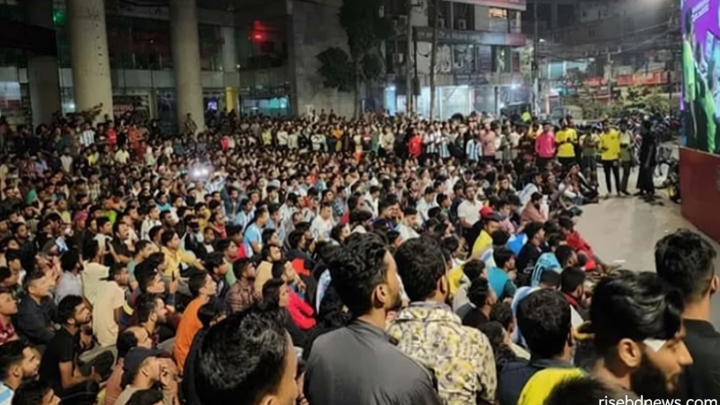 খেলা দেখায় নজরদারি বাড়াবে পুলিশ