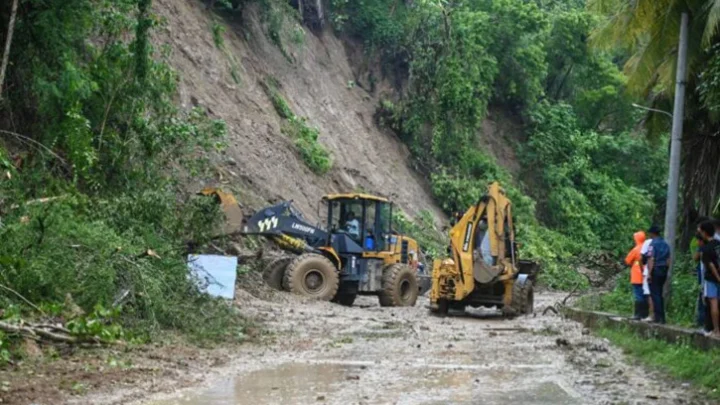 ফিলিপাইনে ভূমিধসে ১৫ জনের মৃত্যু