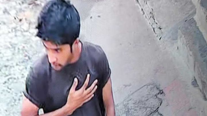 কারাগারের দেয়াল টপকে আসামির পলায়ন