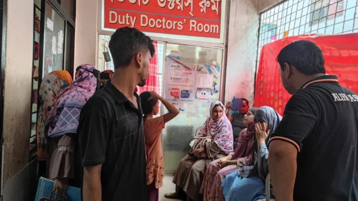 অজ্ঞান পার্টির কবলে পড়ে এইচএসসি পরীক্ষা দেওয়া হলো না দুই ছাত্রীর