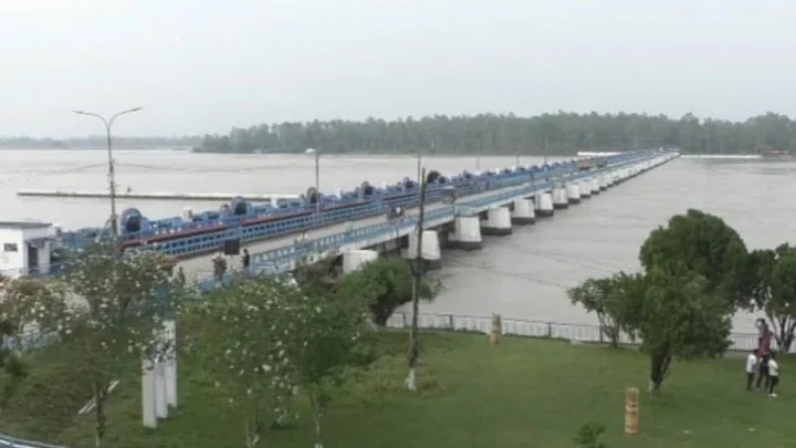 তিস্তার পানি বিপৎসীমার ওপরে, স্বল্পমেয়াদী বন্যার শঙ্কা