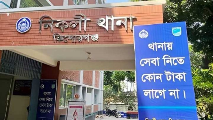 বাবার মামলায় গ্রেপ্তার ছেলের থানায় ঝুলন্ত লাশ উদ্ধার