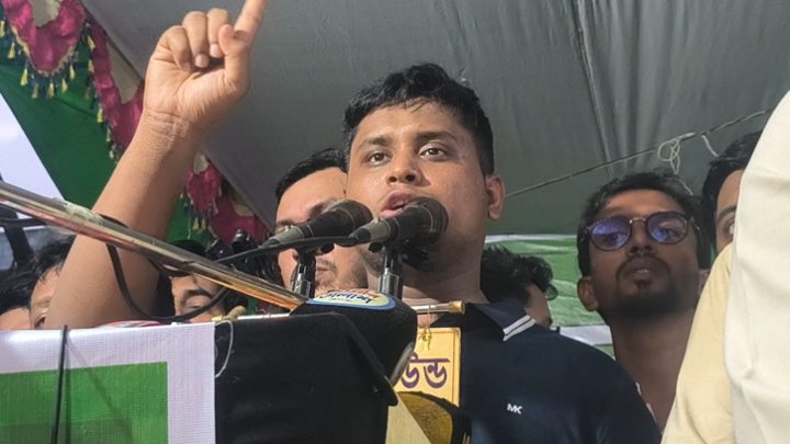 সরকার শিক্ষিত বেকারদের কর্মসংস্থান নিশ্চিতে ব্যর্থ হয়েছে: হাসনাত