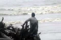 বঙ্গোপসাগরে মাছ ধরার তিন ট্রলারডুবি, ১৩ জেলে নিখোঁজ