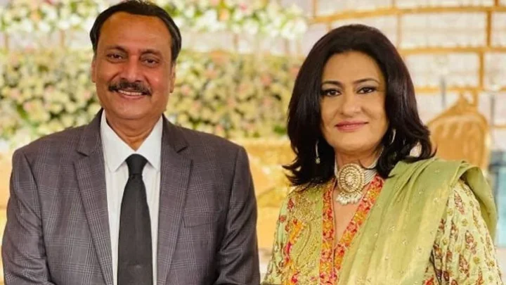 ২৯ বছরের বিবাহিত জীবন: ১৪ বছর আলাদা থাকার পর তারকা দম্পতির বিচ্ছেদ