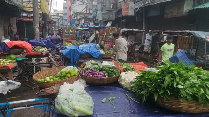 ১৯ বছরেও বাস্তবায়ন হয়নি সরকারি কাঁচাবাজার, যানজটে নাকাল বগুড়াবাসী
