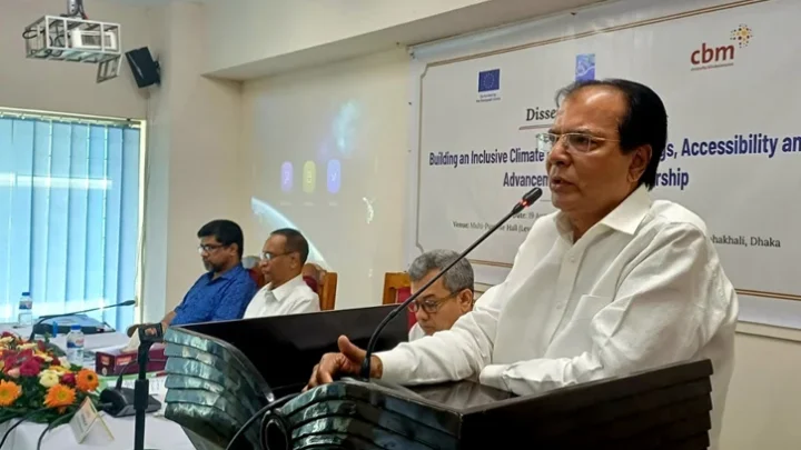 সাইক্লোন সেন্টার ও আশ্রয়কেন্দ্র প্রতিবন্ধীবান্ধব করতে হবে: ত্রাণমন্ত্রী