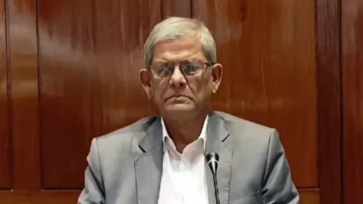 কাঁদলেন মির্জা ফখরুল, সহযোদ্ধাদের কাছে চাইলেন ভোট ও দোয়া