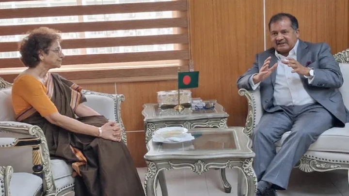 তথ্যমন্ত্রীর সঙ্গে আইরিন খানের সাক্ষাৎ