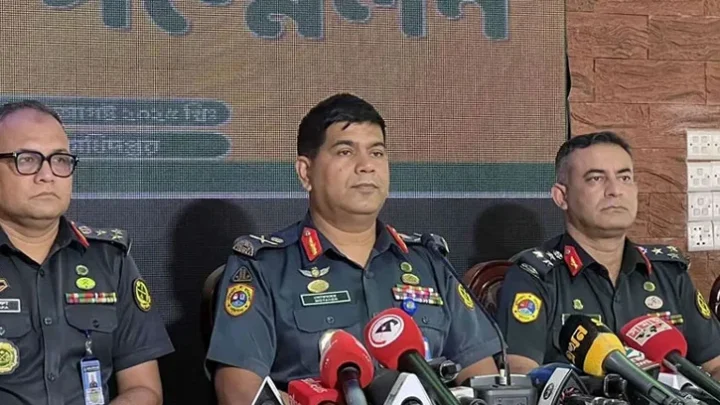 দুই জঙ্গিসহ জেল পালানো ৬৯০ বন্দি এখনও পলাতক: কারা মহাপরিদর্শক