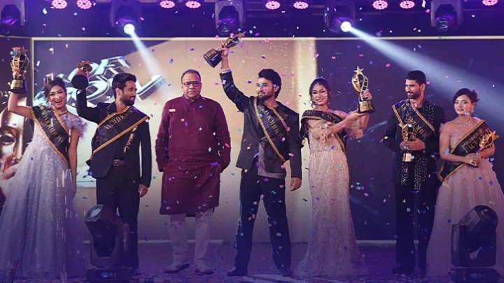 ‘ফেস অব টুমরো’ চ্যাম্পিয়ন রাইসা-লাবণ