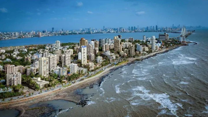 কলকাতা ও মুম্বাইয়ের লাখ লাখ মানুষ ঘরবাড়ি হারানোর ‘তাৎক্ষণিক ঝুঁকিতে’